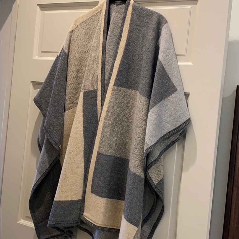Color block Poncho